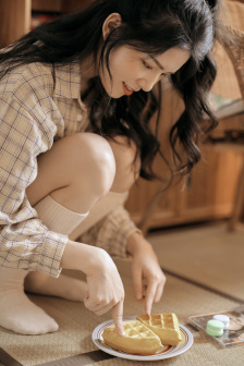 《不戴套的瑜伽教练3》在线播放