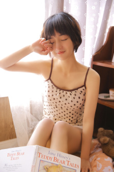 男人边吃奶边做边爱免费
